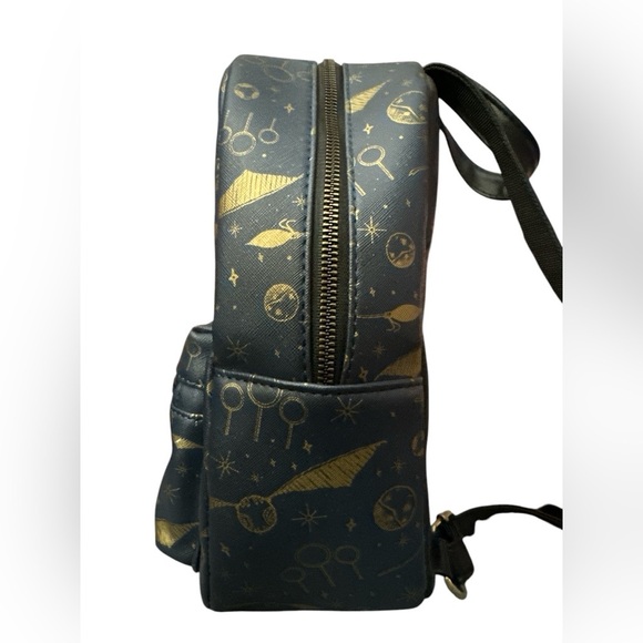 Harry Potter Navy & Gold Quidditch Mini Backpack - Picture 2 of 10